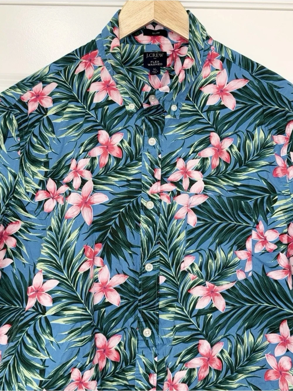 J.Crew Mens XL Tropical Hawaiian Blue Pink Floral Palm Leaf Short Sleeve Shirt